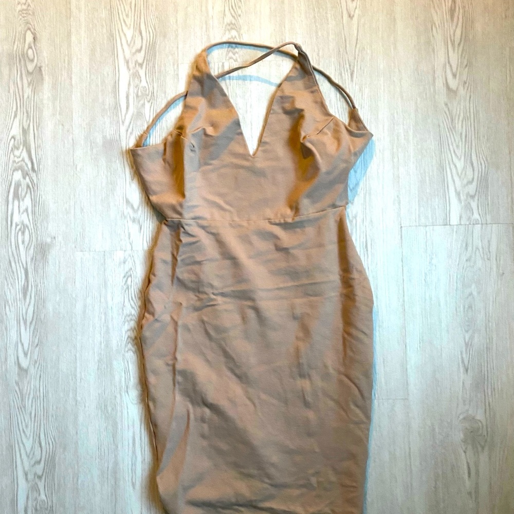 Open back Beige dress